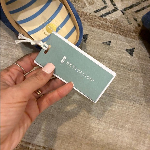 Revitalign Marina blue slides size 10 NWT - Picture 7 of 8